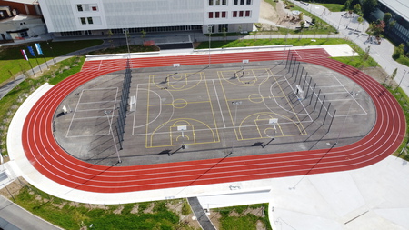 ODPRTJE ŠPORTNO REKREACIJSKEGA PARKA MED ŠOLAMA